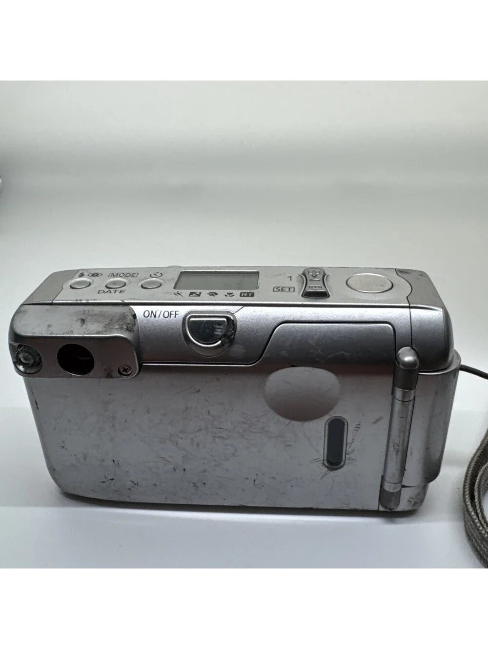 Canon Sure Shot 150u Date 35mm Film Point & Shoot Zoom Camera 38-150mm UNTESTED